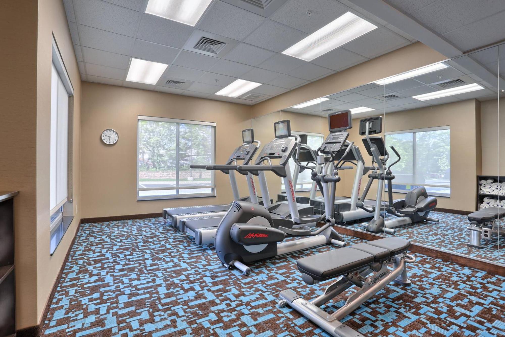 Fairfield By Marriott Inn & Suites Philadelphia Horsham Willow Grove Exterior photo